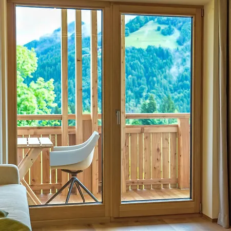 Iris-4 By Interhome 3*